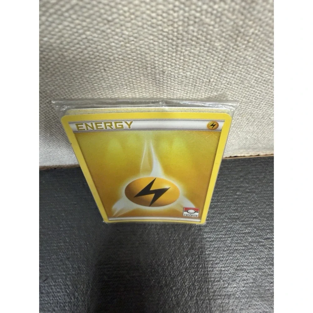 Pokemon Energy Unisex OS Yellow League Stamp Crosshatch Holo 2011 Sealed 8ct